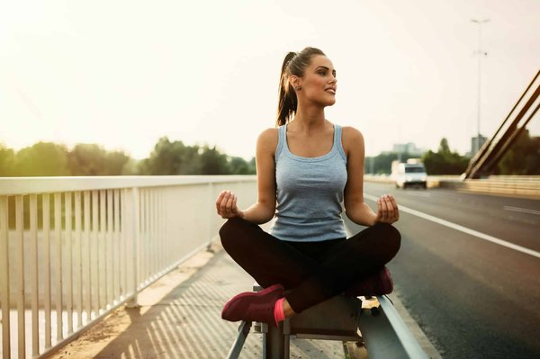 Comment les exercices de fitness peuvent-ils aider à améliorer la posture ?